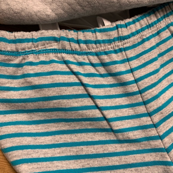 Adorable sweat outfit with car 🚗 appliqué - Picture 5 of 8